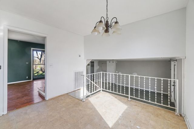 110 Lake Point Dr, Gallatin, TN 37066