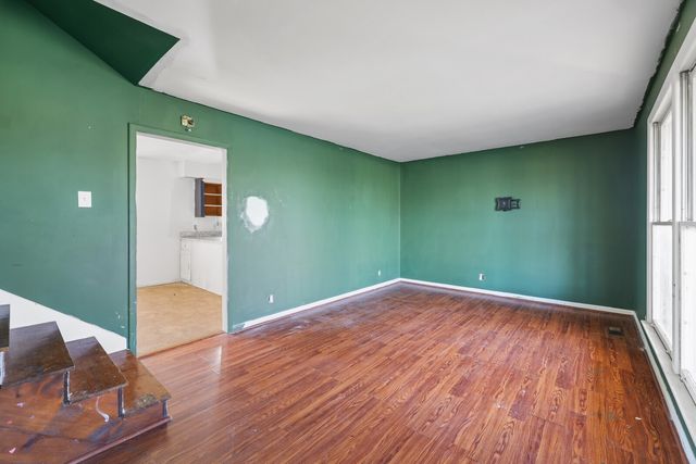 110 Lake Point Dr, Gallatin, TN 37066