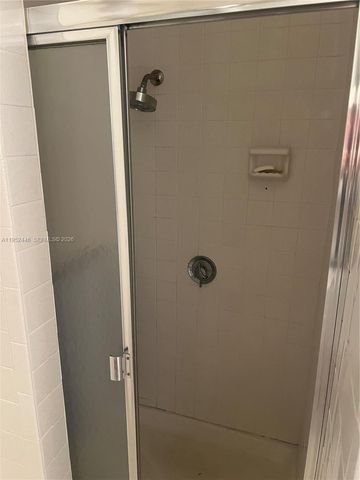 9801 Collins Ave CAB6, Bal Harbour, FL 33154