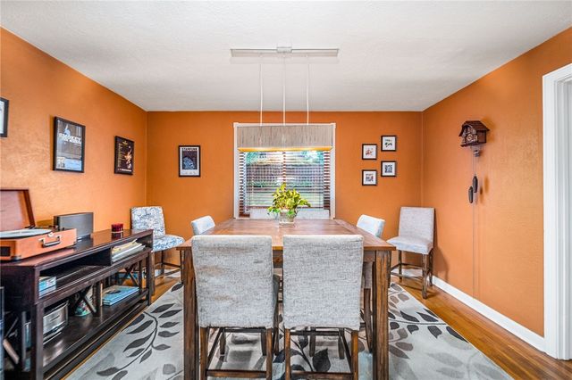 6942 Penn Avenue, Point Breeze, PA 15208