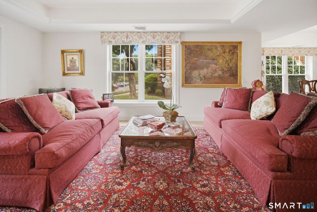 237 Fern Street 211E, West Hartford, CT 06119