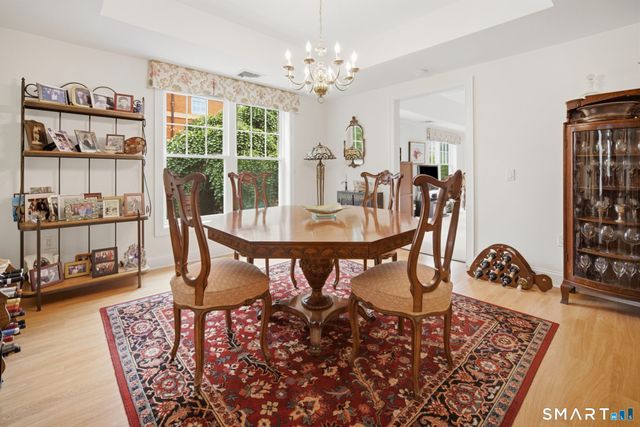 237 Fern Street 211E, West Hartford, CT 06119