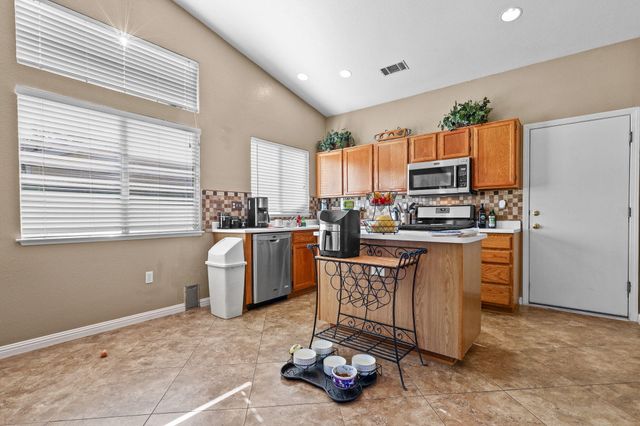 1959 Alexis Court, Redding, CA 96002