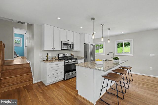 3511 SLADE RUN DR, Falls Church, VA 22042