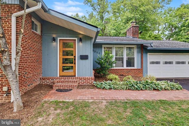 3511 SLADE RUN DR, Falls Church, VA 22042