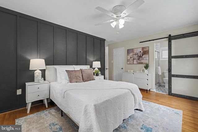 3511 SLADE RUN DR, Falls Church, VA 22042