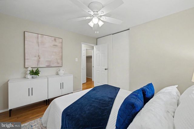 3511 SLADE RUN DR, Falls Church, VA 22042