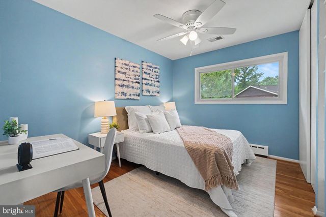 3511 SLADE RUN DR, Falls Church, VA 22042