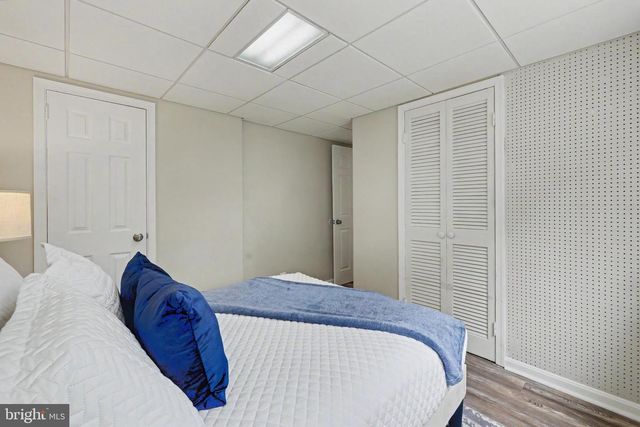 3511 SLADE RUN DR, Falls Church, VA 22042