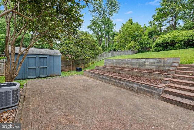 3511 SLADE RUN DR, Falls Church, VA 22042