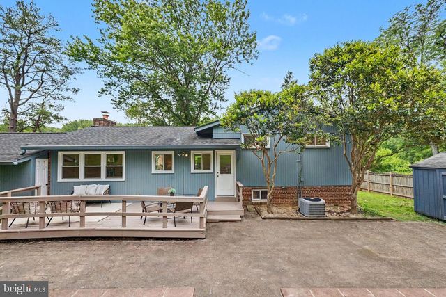 3511 SLADE RUN DR, Falls Church, VA 22042
