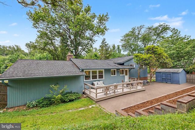 3511 SLADE RUN DR, Falls Church, VA 22042