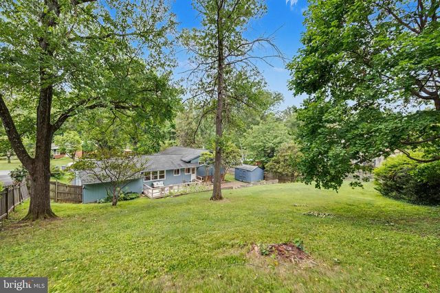 3511 SLADE RUN DR, Falls Church, VA 22042