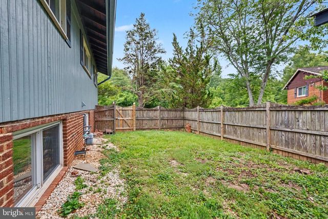 3511 SLADE RUN DR, Falls Church, VA 22042
