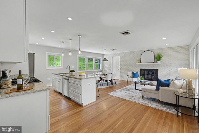 3511 SLADE RUN DR, Falls Church, VA 22042
