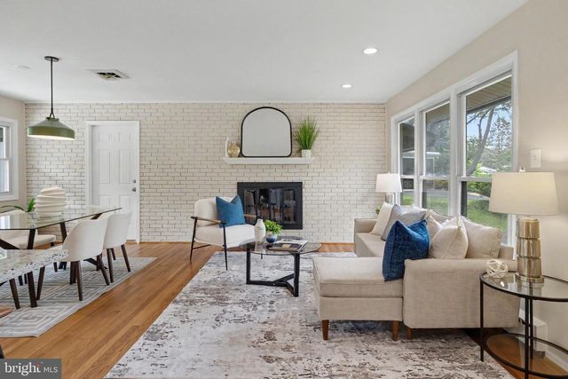 3511 SLADE RUN DR, Falls Church, VA 22042