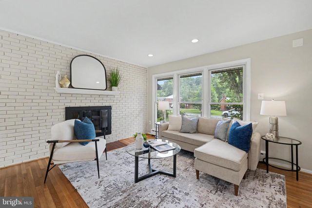 3511 SLADE RUN DR, Falls Church, VA 22042