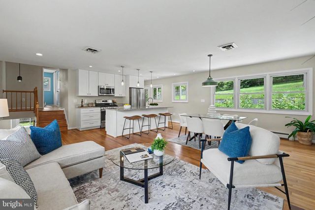 3511 SLADE RUN DR, Falls Church, VA 22042