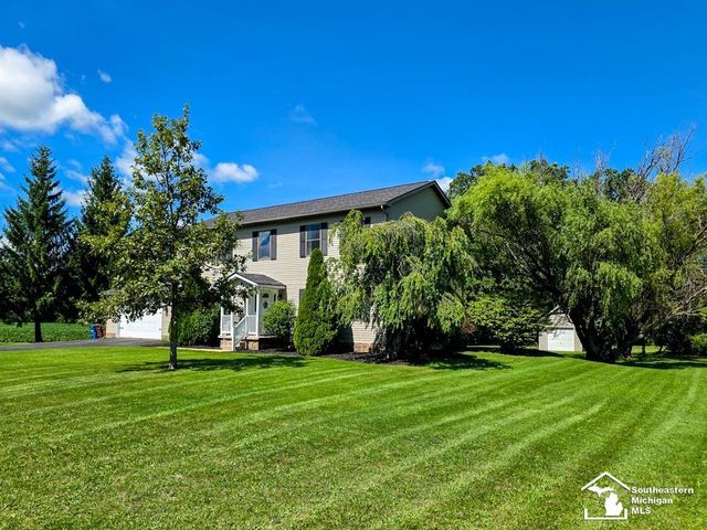 605 Nadeau Road, Monroe, MI 48162