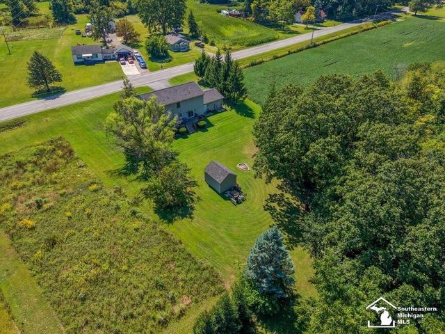 605 Nadeau Road, Monroe, MI 48162