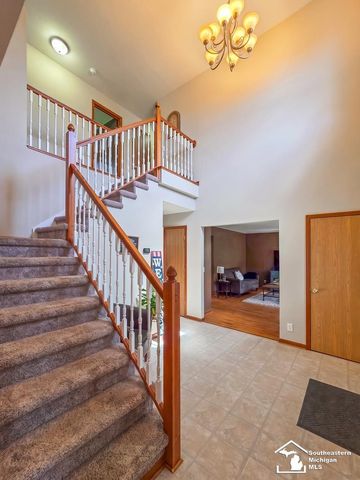 605 Nadeau Road, Monroe, MI 48162