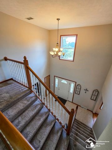 605 Nadeau Road, Monroe, MI 48162