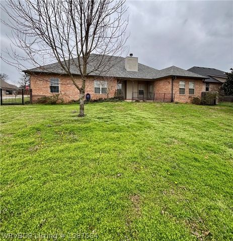 1323 Timberland Drive, Van Buren, AR 72956