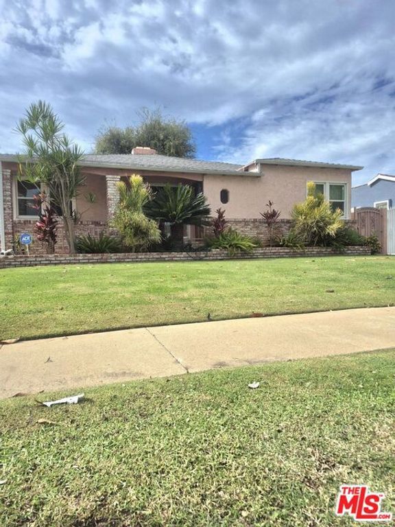 9133 S 7th Avenue, Inglewood, CA 90305 — photo 2