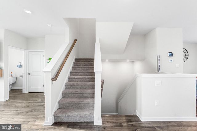 459 MONTE FARM RD, Mount Laurel, NJ 08054