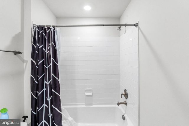 459 MONTE FARM RD, Mount Laurel, NJ 08054