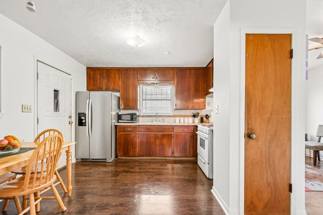 101 Brown ST, Elgin, TX 78621