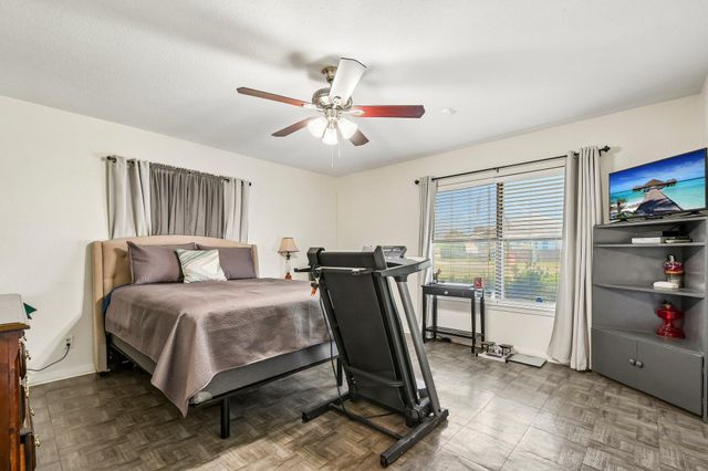 101 Brown ST, Elgin, TX 78621