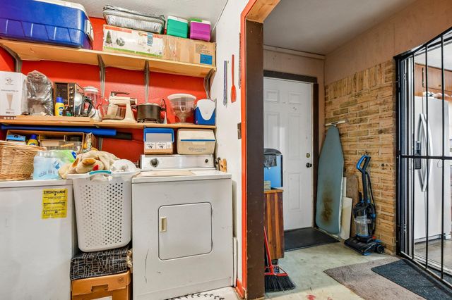 101 Brown ST, Elgin, TX 78621