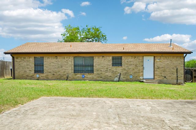 101 Brown ST, Elgin, TX 78621