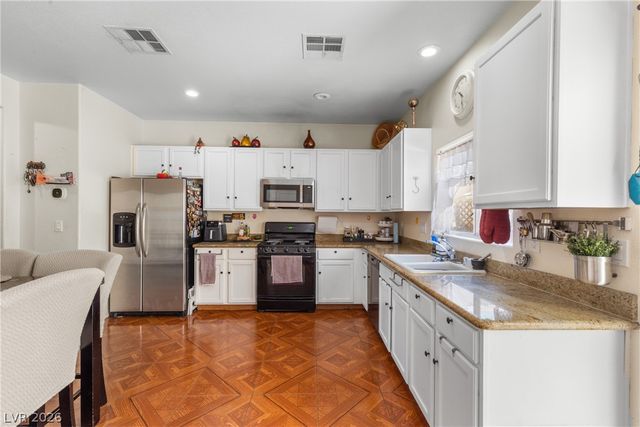6823 Gold Nugget Drive, Las Vegas, NV 89122