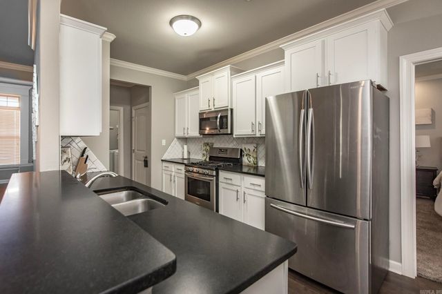 8917 Meadow Gardens Circle, Sherwood, AR 72120