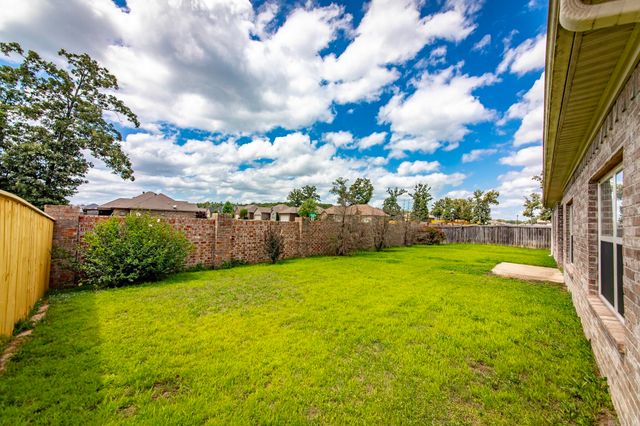 8917 Meadow Gardens Circle, Sherwood, AR 72120