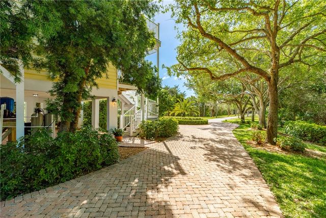 9115 44th Avenue, Sebastian, FL 32958