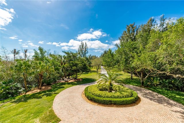 9115 44th Avenue, Sebastian, FL 32958
