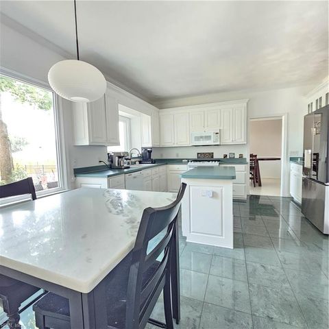 4413 Foxwood PL, Suffolk, VA 23435