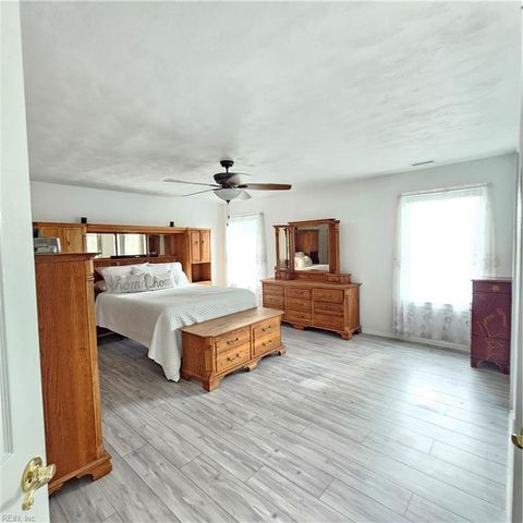4413 Foxwood PL, Suffolk, VA 23435