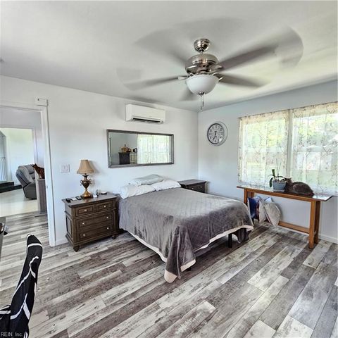 4413 Foxwood PL, Suffolk, VA 23435