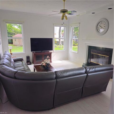 4413 Foxwood PL, Suffolk, VA 23435