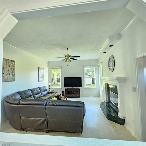 4413 Foxwood PL, Suffolk, VA 23435