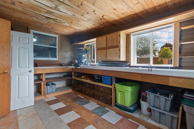 26 BITTERSWEET COURT, Little Chute, WI 54140