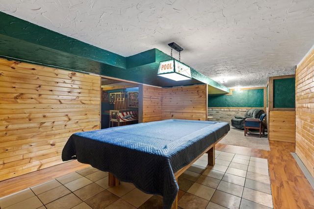 26 BITTERSWEET COURT, Little Chute, WI 54140
