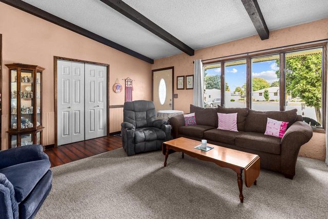26 BITTERSWEET COURT, Little Chute, WI 54140