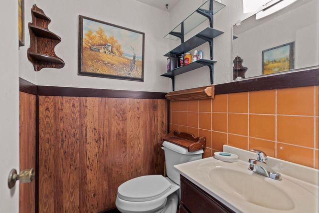 26 BITTERSWEET COURT, Little Chute, WI 54140
