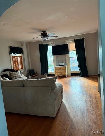 117 East Bacon Street, Marshall, NY 13480