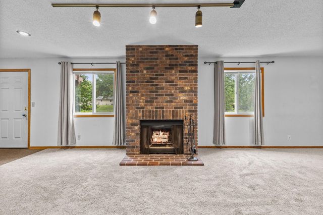 4212 Desoto Street, Vadnais Heights, MN 55127